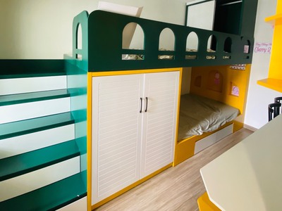 Bán căn hộ Vinhomes Ocean Park Gia Lâm. DT. 63m2.2pn.1pk.2wc . Nhà trang bị full đồ gỗ như ảnh. Cửa 1
