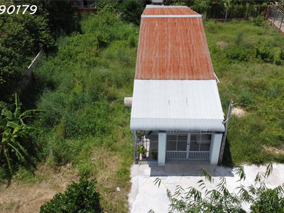 Ngôi nhà gần ubnd, chợ và trường học 1