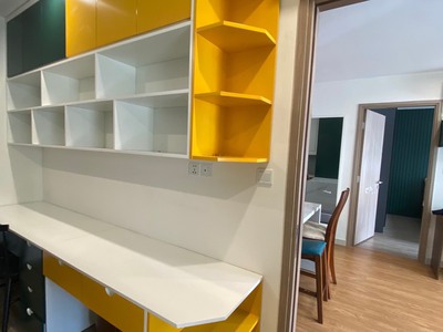 Bán căn hộ Vinhomes Ocean Park Gia Lâm. DT. 63m2.2pn.1pk.2wc . Nhà trang bị full đồ gỗ như ảnh. Cửa 2