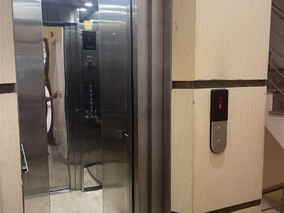 Chính chủ cho thuê nhà căn góc mới 107m2x 5t, kinh doanh, vp, linh đàm- 35 tr 0
