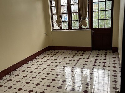 Chính chủ cần cho thuê nhà 4 tầng có gác xép sn 523 đường nguyễn văn cừ, phường hồng hải, tp hạ 3