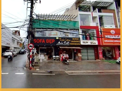 Chính chủ cho thuê nhà nguyên căn ngay góc 2 mặt tiền Đà Lạt, DT 150m2, Ngang 8.5m2, hợp làm MBKD 1