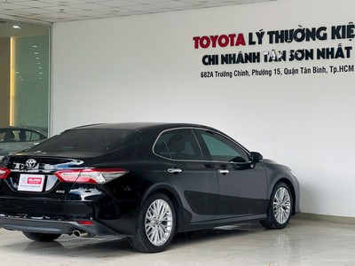 Toyota Camry 2.5Q 2019 Xe hãng 2