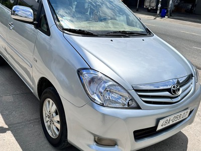 Gia Đình Cần Bán Xe Innova Sản Xuất 2011 0