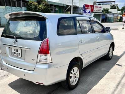Gia Đình Cần Bán Xe Innova Sản Xuất 2011 9