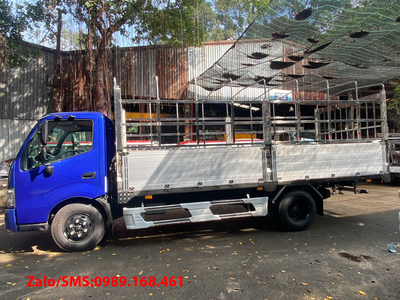 Xe Tải 3,5 Tấn Hino300 Xzu720L Thùng Mui Bạt 0