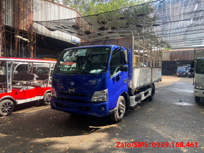 Xe Tải 3,5 Tấn Hino300 Xzu720L Thùng Mui Bạt 1
