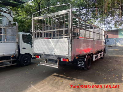 Xe Tải 3,5 Tấn Hino300 Xzu720L Thùng Mui Bạt 2