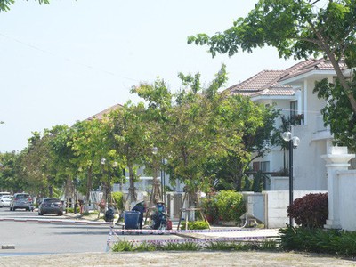 Cần bán villas sân vườn có hồ bơi làng châu âu euro village quận sơn trà đà nẵng 0