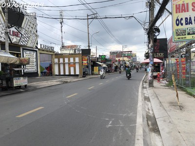 Bán nhà mặt tiền dường phan văn đối. bà điểm. hoc môn. 14 x 62m. nở hậu 18,5m. tổng diện tich 1028 2