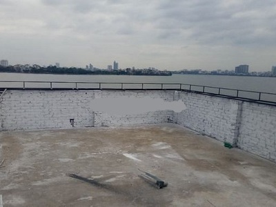 Cho thuê nhà vệ hồ lạc long quân tây hồ 1