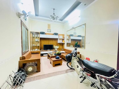 Đẳng cấp  phân lô quân đội vương thừa vũ, lô góc, ô tô tránh, ở   kd đỉnh, 55m2 4t 0