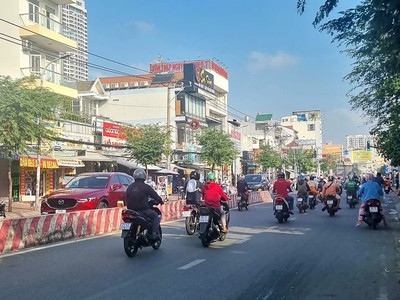 Bán nhà mặt tiền huỳnh tấn phát - nguyễn thị thập, q7, 6x26m, cấp 4- tiện xây, 18.9 tỷ. 1