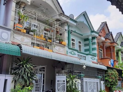 Chính chủ cần bán tại dt743 dĩ  an tỉnh bình dương 3