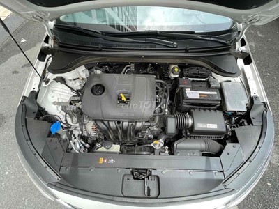 Cần bán gấp Hyundai Elantra 2.0 2019 một chủ, biển TP.HCM 5