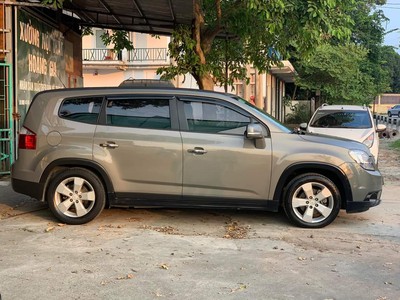 Chính chủ bán xe Orlando. Hãng Chevrolet động cơ 1.8 0