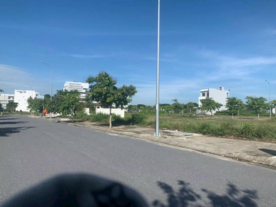Bán đất nền fpt city đà nẵng v2-v3 0
