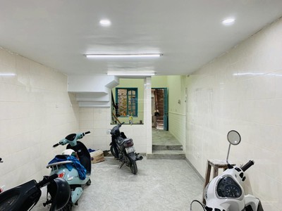 Nhà có quy hoạch mở rộng thành phố quỳnh, ô tô vào nhà, kd sầm uất, dt 70m2x3t, giá chào nhỉnh 9 1