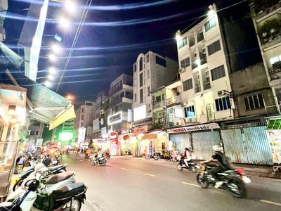 Sát quận 1 khu kinh doanh thời trang sầm uất cách 1 phút-siêu vip quận 5-cách 15m ra mt-hơn 6tỳ 1