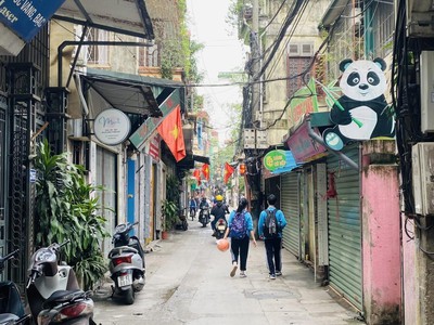 Nhà có quy hoạch mở rộng thành phố quỳnh, ô tô vào nhà, kd sầm uất, dt 70m2x3t, giá chào nhỉnh 9 0