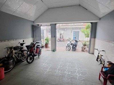 Nhà mặt tiền kinh doanh vip đường 26, 90 mz,5mx18m chỉ 6.8 tỷ, linh đông thủ đức . 2