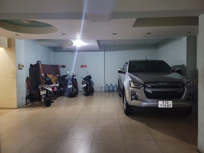 Bán nhà mặt tiền nguyễn kiệm phú nhuận- 4 tầng -186m2- ngang 7m x 23m nở hậu hơn 9m- chỉ : 36 tỷ 1