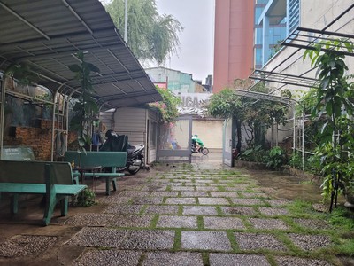 Bán nhà mặt tiền nguyễn kiệm phú nhuận- 4 tầng -186m2- ngang 7m x 23m nở hậu hơn 9m- chỉ : 36 tỷ 0