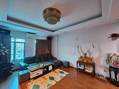 Bán tòa nhà 8 tầng mặt phô vỉa hè đá bóng kinh doanh khủng thang máy 87m2 3