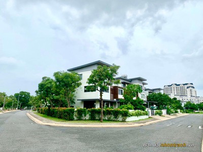 Chủ gửi bán căn biệt thự swanbay đảo đại phước đơn lập vị trí góc 2 mặt tiền 470m2 giá rẻ nhất 1
