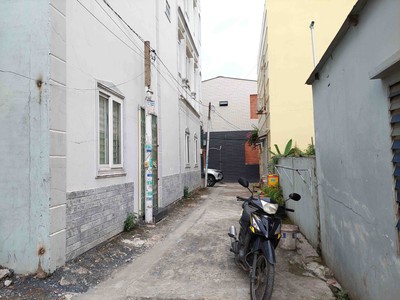 Bán đất thổ cư gần phạm văn đồng, linh đông thủ đức, 82m2 5x16.5m hxh chỉ hơn 4 tỷ ngộp bán gấp 1
