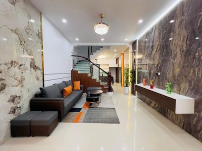 Bán nhà hoàng mai - hàng xóm đền lừ - ô tô tải chạy qua nhà - lô góc - nhà đẹp - ở ngay - 56m x 4t 2