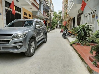 Đất đẹp, văn hội, phường đức thắng, mặt phố kinh doanh ô tô chạy vòng quanh. 41m2 5.2 tỷ bắc từ 0