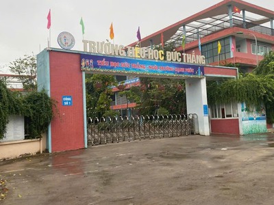 Đất đẹp, văn hội, phường đức thắng, mặt phố kinh doanh ô tô chạy vòng quanh. 41m2 5.2 tỷ bắc từ 1