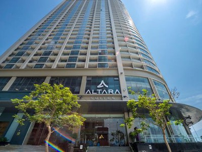 Chính chủ bán căn hộ Altara Suites 2PN, 76m2 Đông Nam tầng cao view biển Mỹ Khê giá 4,x tỷ 4