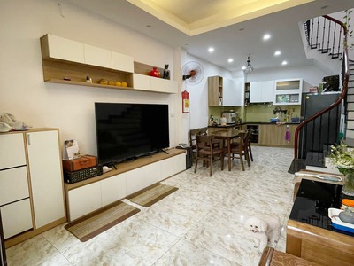 Nhà đẹp Ngọc Thuỵ, ngõ nông, ba gác đua, vài bước ra ô tô, 36M, hơn 4 tỷ 0