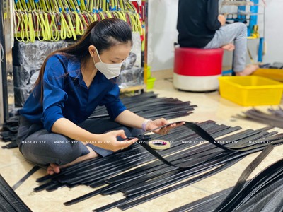Công ty chuyên thiết kế thời trang da thật tìm đối tác 0