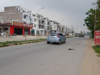 Gấp Lắm rồi bán nhà đất liền kề 105m2 Đường đôi Đường Ngô Miễn 3