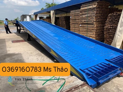 Cầu dẫn xe nâng lên Container uy tín 0