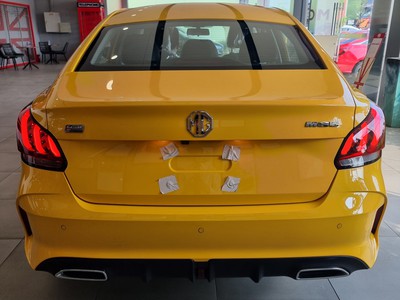 Bên em có MG5 đủ màu sẵn xe giao ngay 2