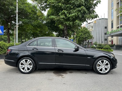 Cần Bán Mercedes C200 đời 2010. Nội thất keo chỉ zin theo xe 10
