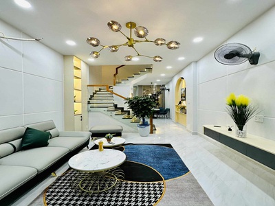 Bán nhà hxh hòa hưng, p12, q10, 53m2, 4 tầng, nở hậu, giá rẻ, mới coong. 0