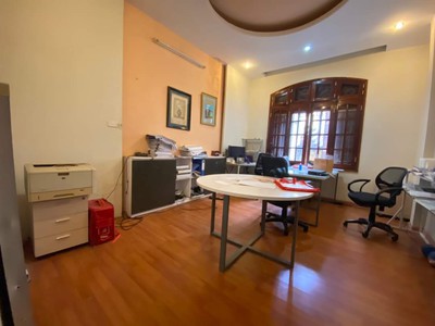 Bán gấp  lô đất vàng 123 m2 nguyễn trãi, gần ngã tư sở, giá đầu tư 118tr/m2  có thương lượng 0