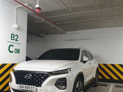 Chính chủ cần bán xe hyundai santafe sản xuất 2020, bản dầu cao cấp, 1 chủ từ đầu -xem xe: tại 0