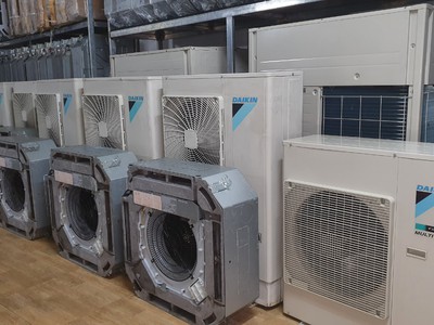 Thanh lý điều hòa âm trần Daikin 48.000Btu zin đẹp 2020 1