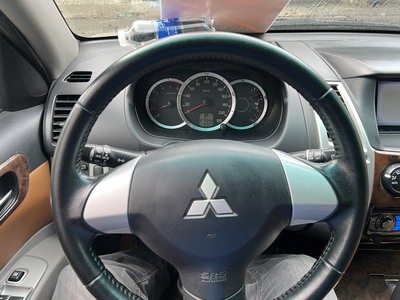 Chính Chủ Cần bán xe 7 chỗ MITSUBISHI 7