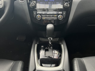 NISSAN Xtrail 2.0 SL 2WD Premium 2018  Số tự động 14