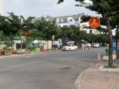 Quá hiếm   bán gấp căn biệt thự khu đô thị mộ lao hà đông veiw hồ điều hoà - vỉa hè -  4 ô tô tránh 3