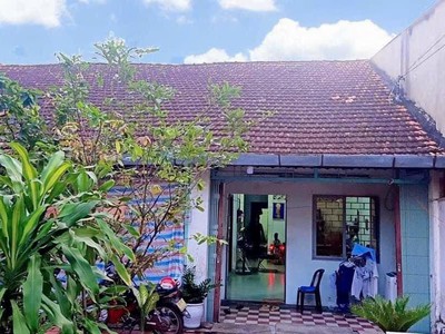 Bán đất tặng nhà ..300m2   ,đường tăng long q9 giá 20.3 tỷ 0