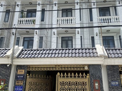 Phòng có sẵn nội thất,tiện nghi, trung tâm quận 12, giờ giấc tự do 0