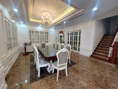 Cần bán biệt thự việt hưng, long biên. view vườn hoa, kinh doanh. dt200m, mt10m. giá 26 tỷ 3